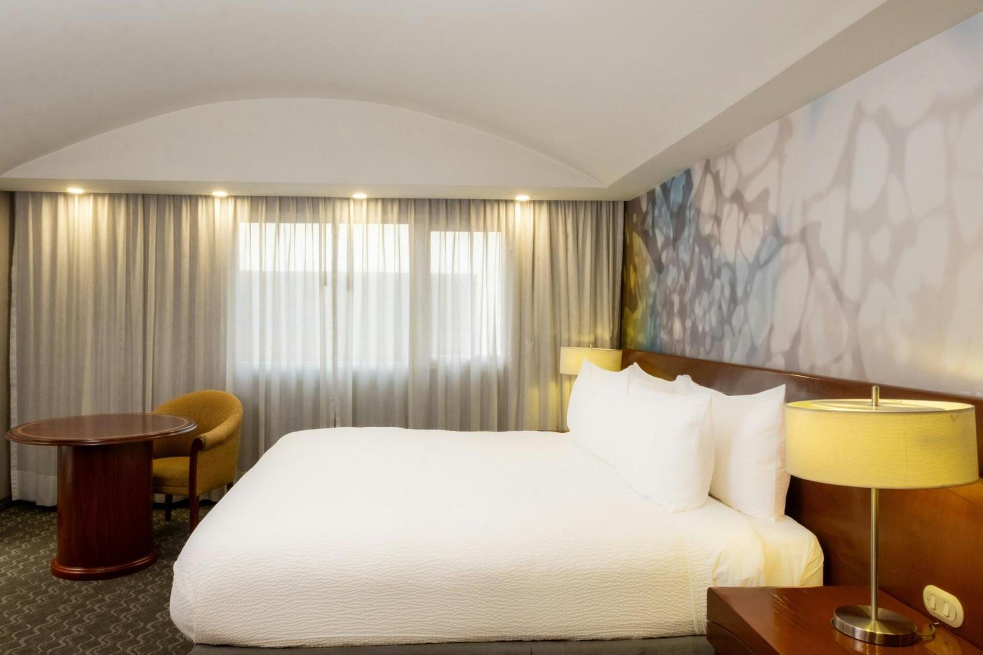 Courtyard By Marriott Mexico City Revolucion Cidade do México Exterior foto